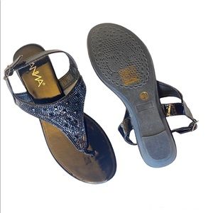 ANNA Black woman sandal size 6.5